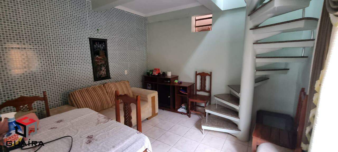 Casa à venda com 2 quartos, 250m² - Foto 4