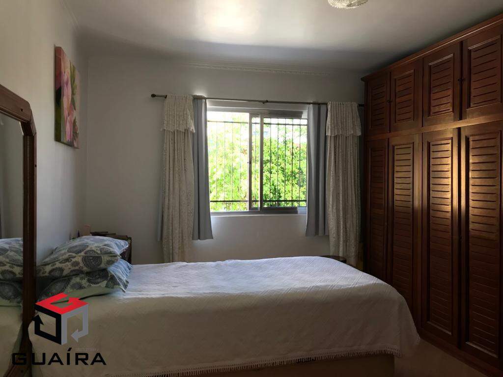 Casa à venda com 3 quartos, 240m² - Foto 10