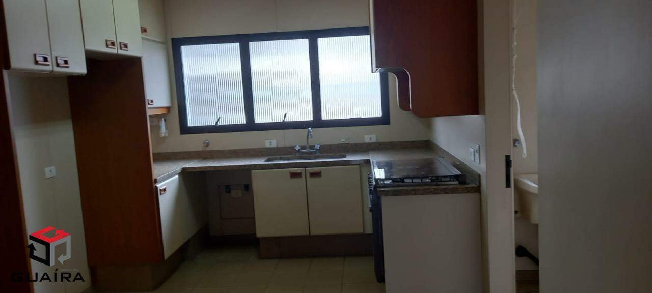 Apartamento à venda com 4 quartos, 220m² - Foto 3