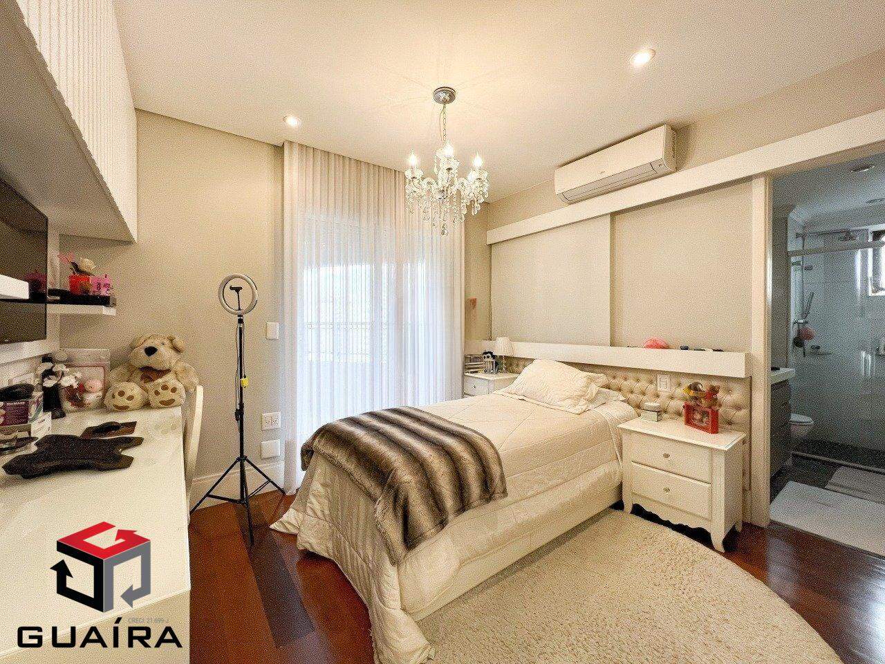 Apartamento à venda com 4 quartos, 228m² - Foto 8