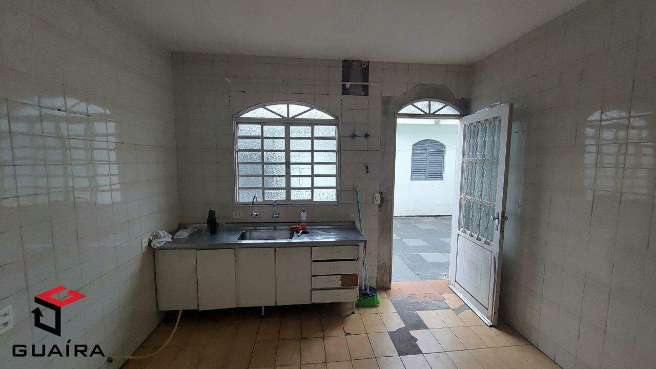 Casa à venda com 2 quartos, 190m² - Foto 8