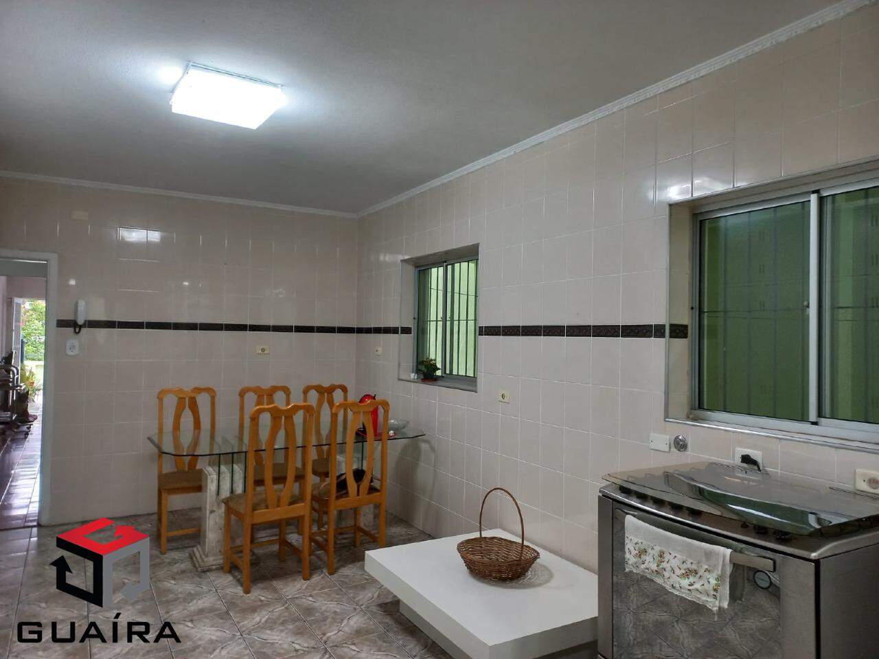 Sobrado à venda com 4 quartos, 142m² - Foto 1