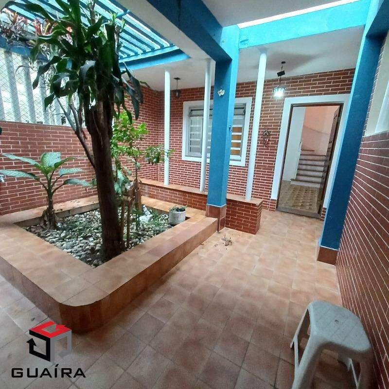 Sobrado à venda com 2 quartos, 146m² - Foto 1