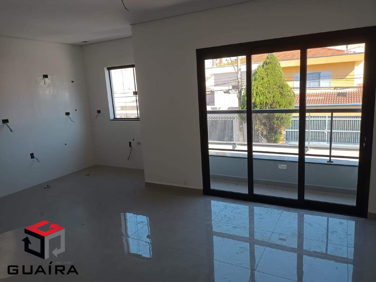 Sobrado à venda com 3 quartos, 105m² - Foto 1