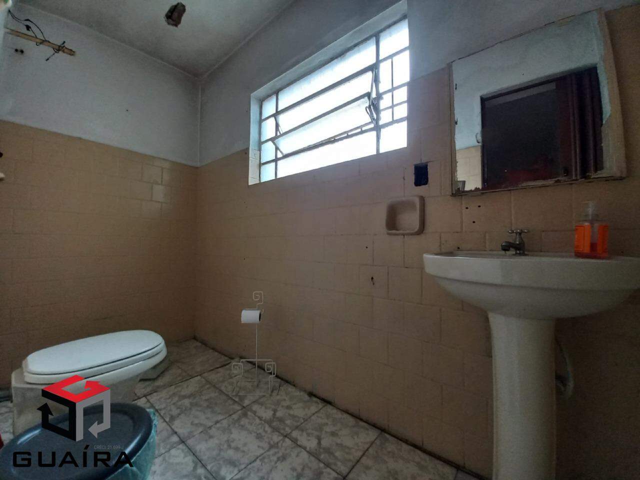 Casa Comercial à venda com 3 quartos, 195m² - Foto 22