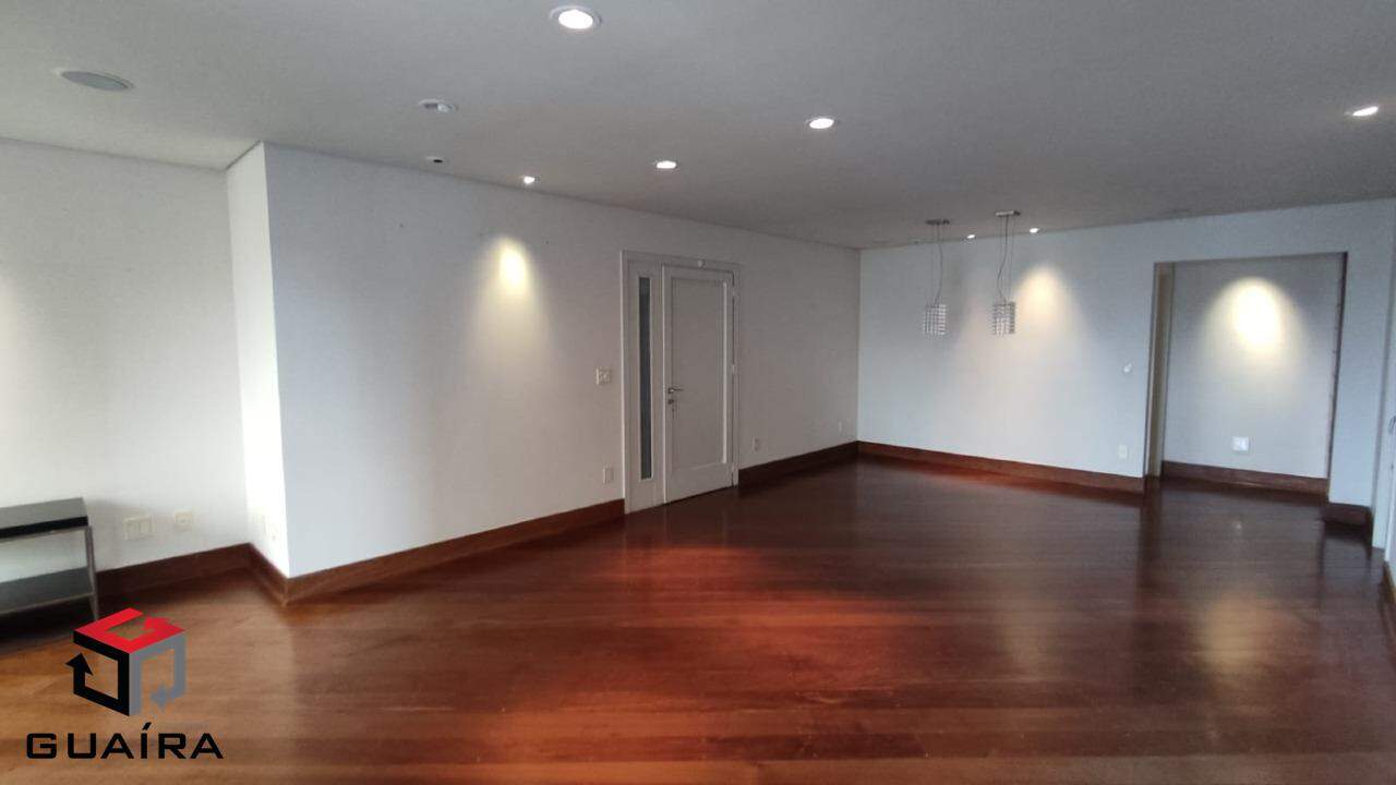 Apartamento à venda com 3 quartos, 220m² - Foto 3