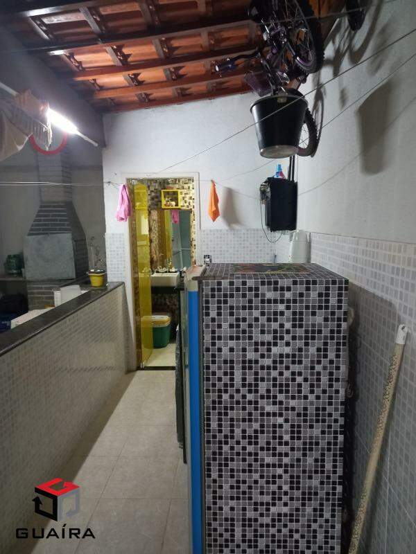 Sobrado à venda com 2 quartos, 170m² - Foto 13