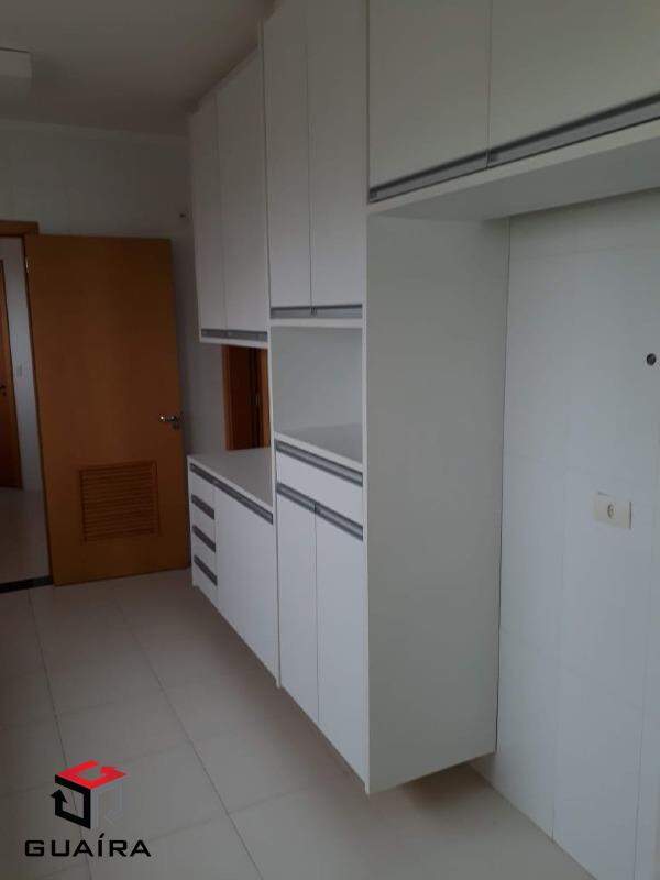 Apartamento à venda com 4 quartos, 208m² - Foto 8