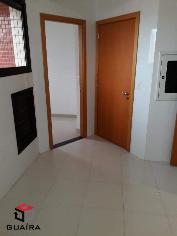 Apartamento à venda com 4 quartos, 208m² - Foto 7