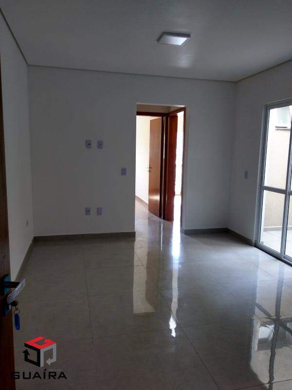 Apartamento à venda com 2 quartos, 70m² - Foto 2