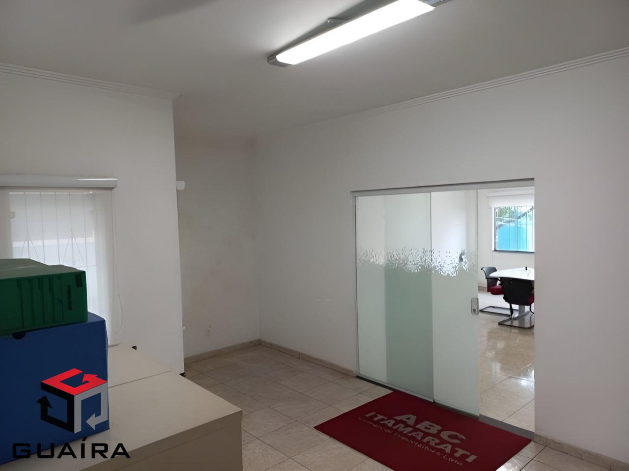 Sobrado à venda com 4 quartos, 330m² - Foto 1