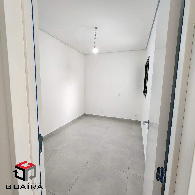 Apartamento à venda com 2 quartos, 62m² - Foto 2