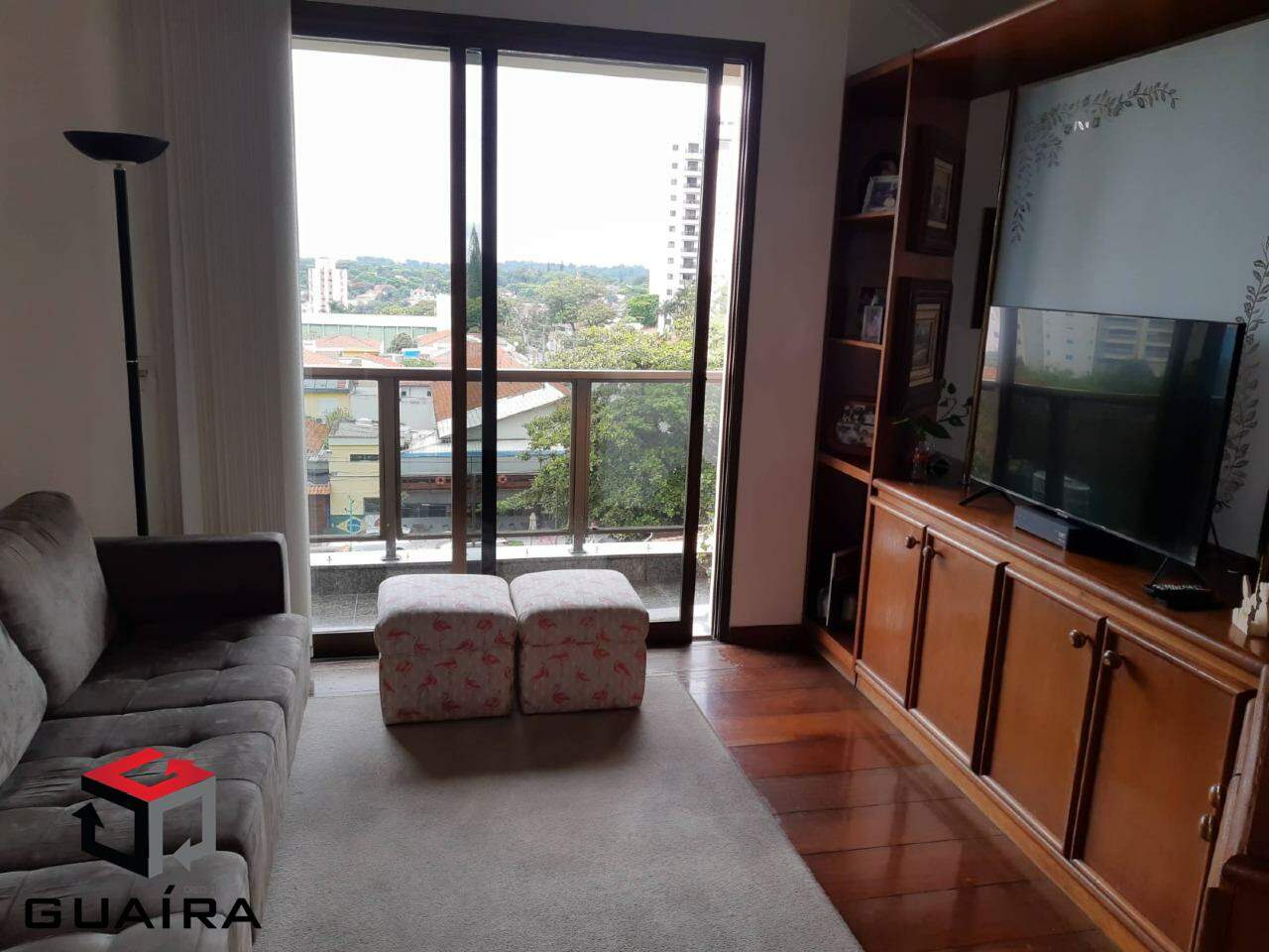 Apartamento à venda com 3 quartos, 180m² - Foto 2