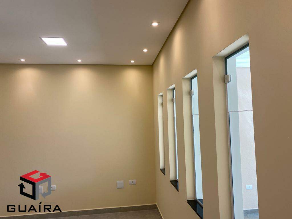 Sobrado à venda com 3 quartos, 200m² - Foto 2