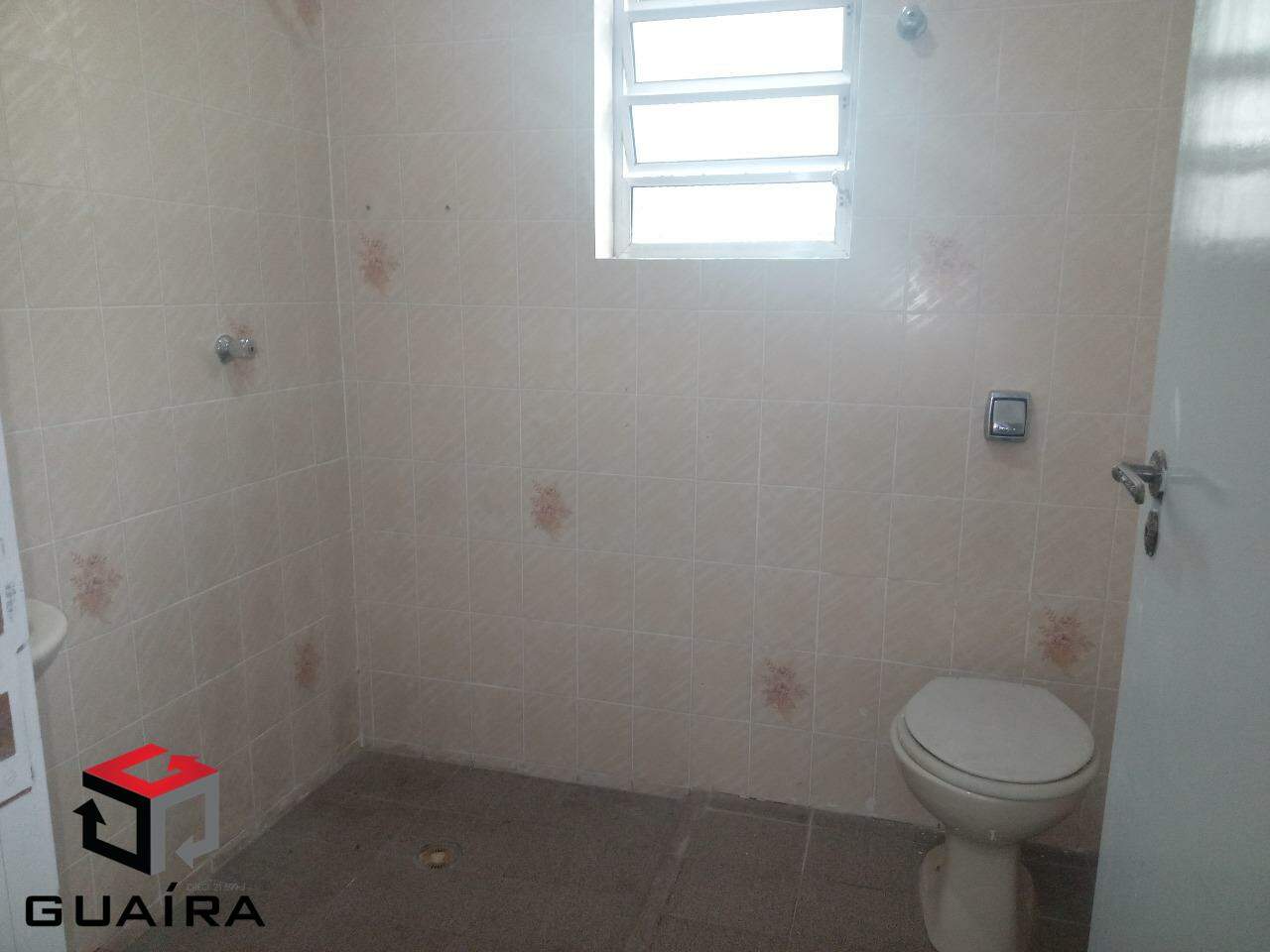 Casa para alugar com 3 quartos, 150m² - Foto 35