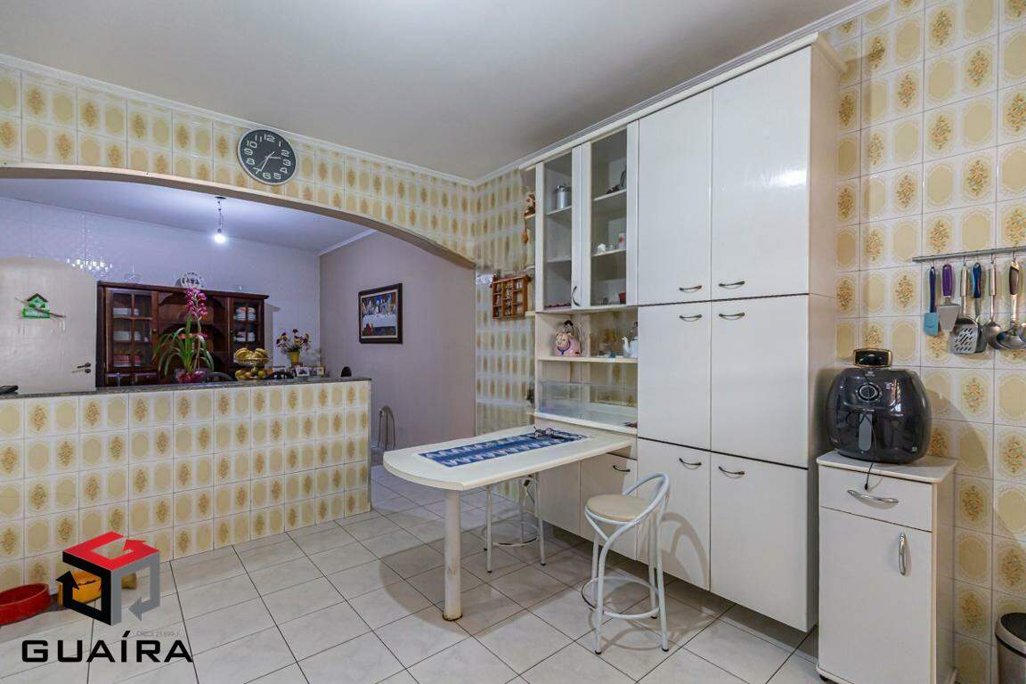 Sobrado à venda com 3 quartos, 198m² - Foto 5