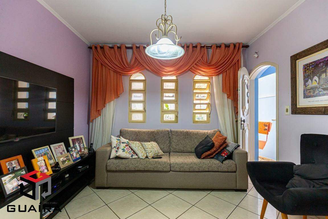 Sobrado à venda com 3 quartos, 198m² - Foto 1