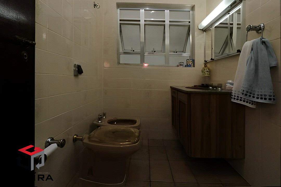 Sobrado à venda com 3 quartos, 242m² - Foto 14