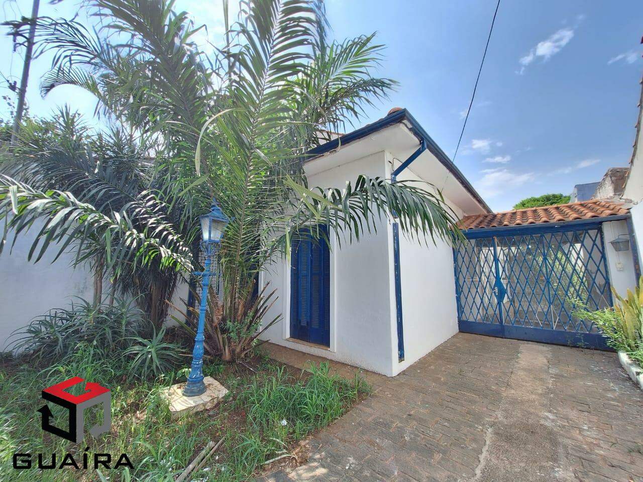 Casa à venda com 2 quartos, 100m² - Foto 1