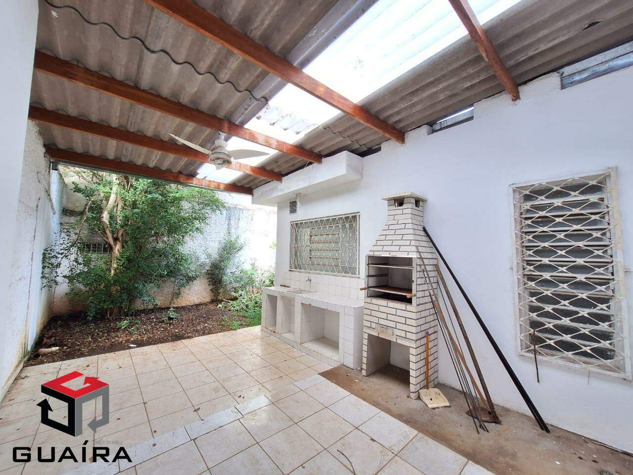 Casa à venda com 2 quartos, 100m² - Foto 25