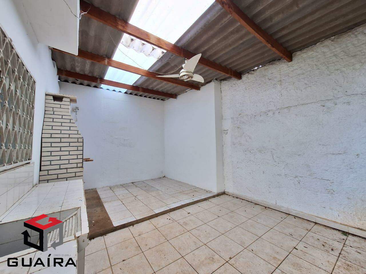 Casa à venda com 2 quartos, 100m² - Foto 15