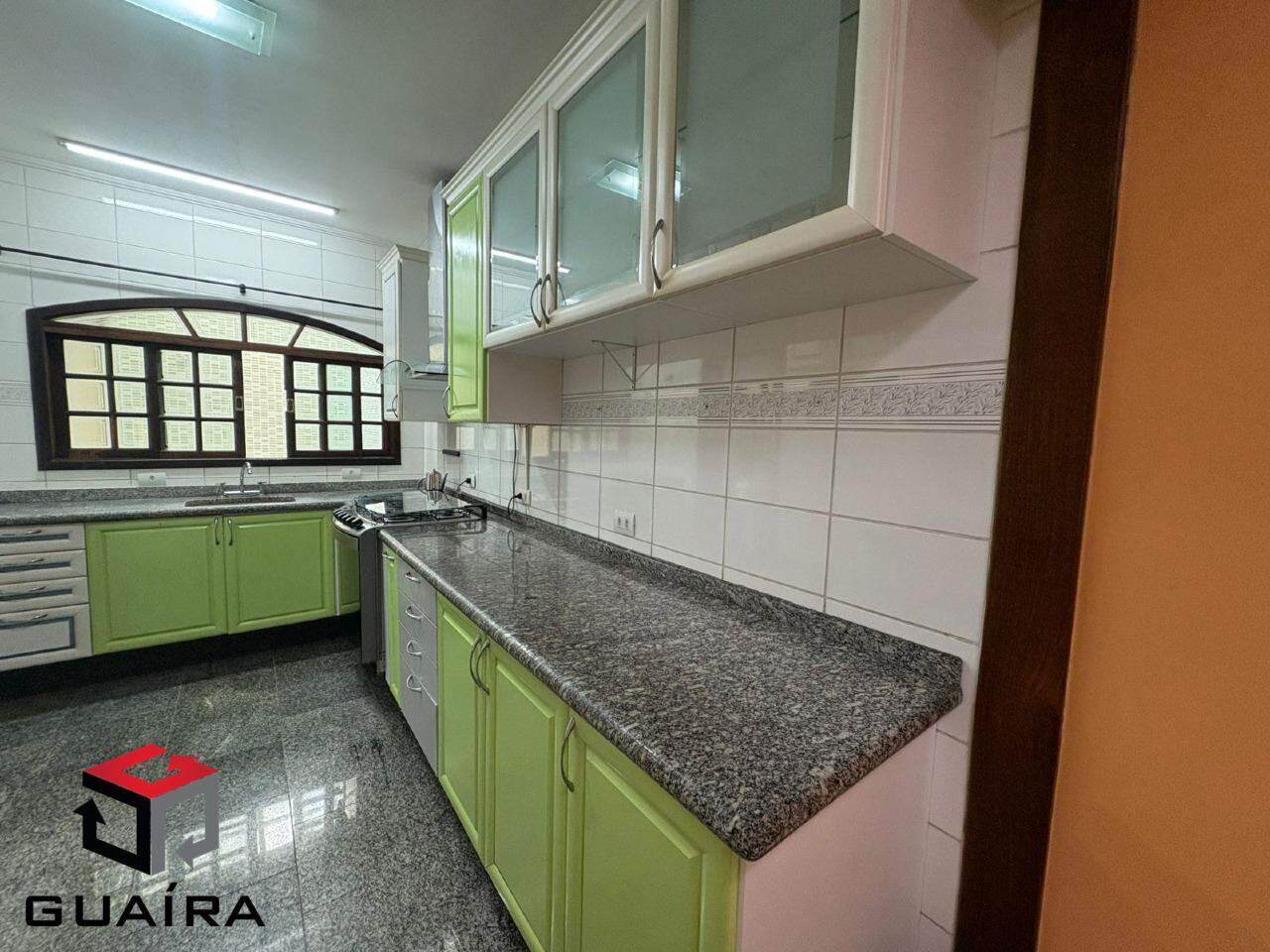 Sobrado à venda com 3 quartos, 217m² - Foto 3