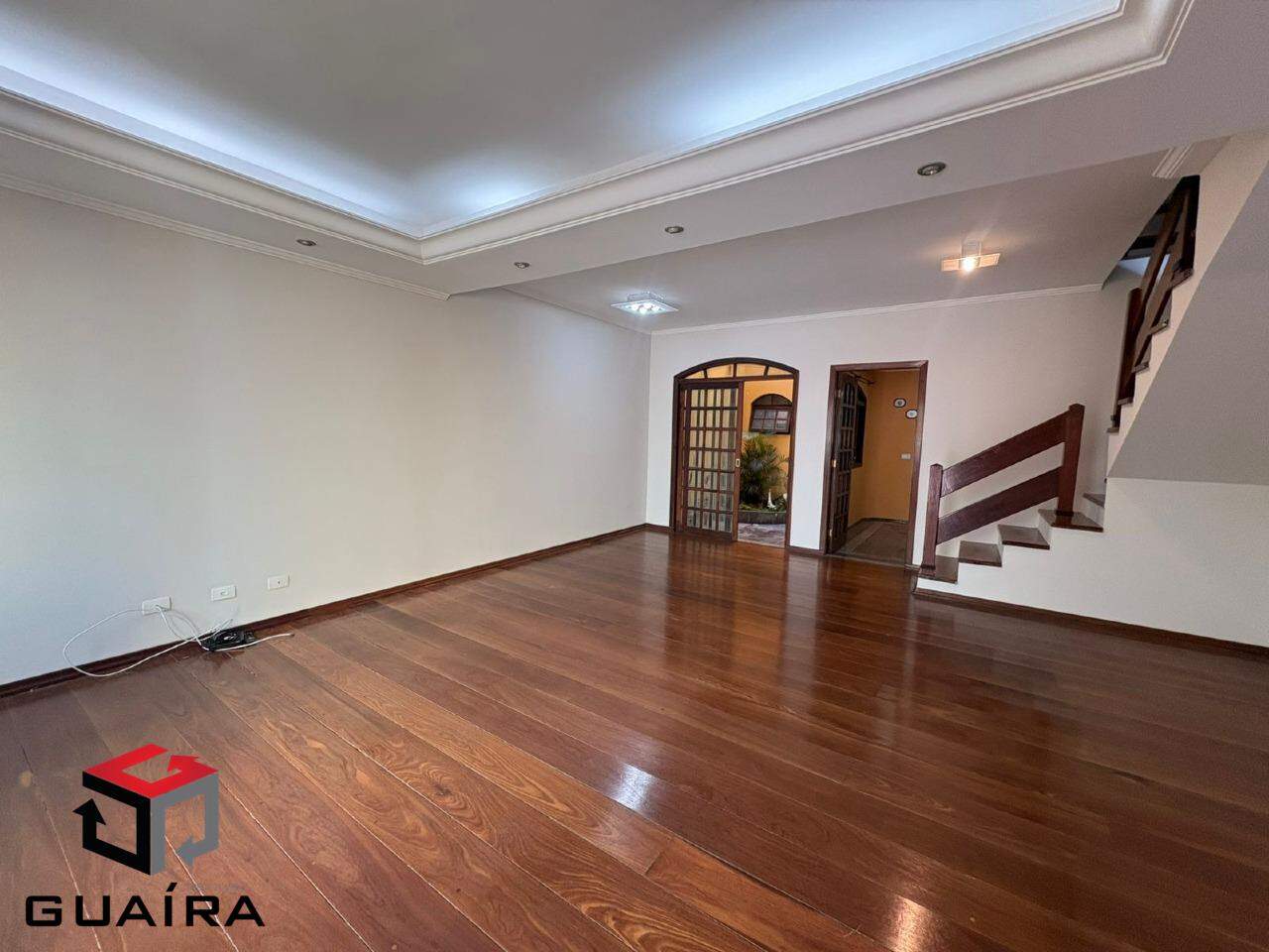 Sobrado à venda com 3 quartos, 217m² - Foto 2