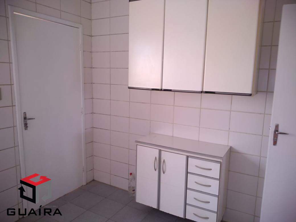 Casa à venda com 2 quartos, 70m² - Foto 4