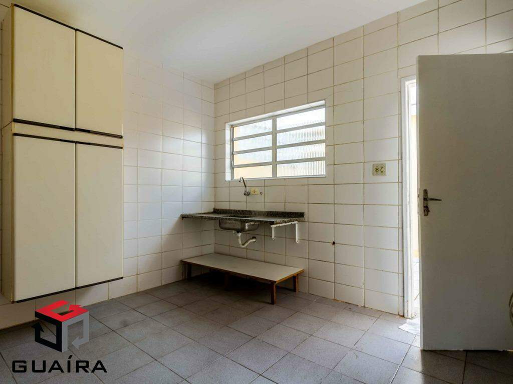 Casa à venda com 2 quartos, 70m² - Foto 3