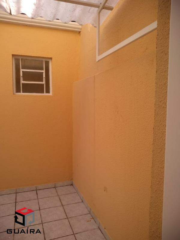 Casa à venda com 2 quartos, 70m² - Foto 12