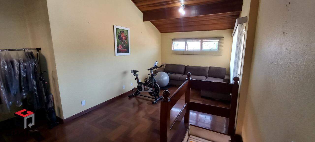 Sobrado à venda com 3 quartos, 247m² - Foto 45