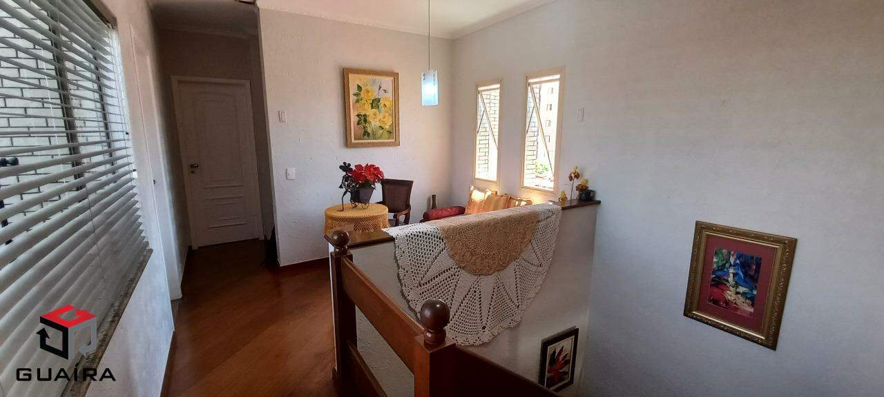 Sobrado à venda com 3 quartos, 247m² - Foto 24