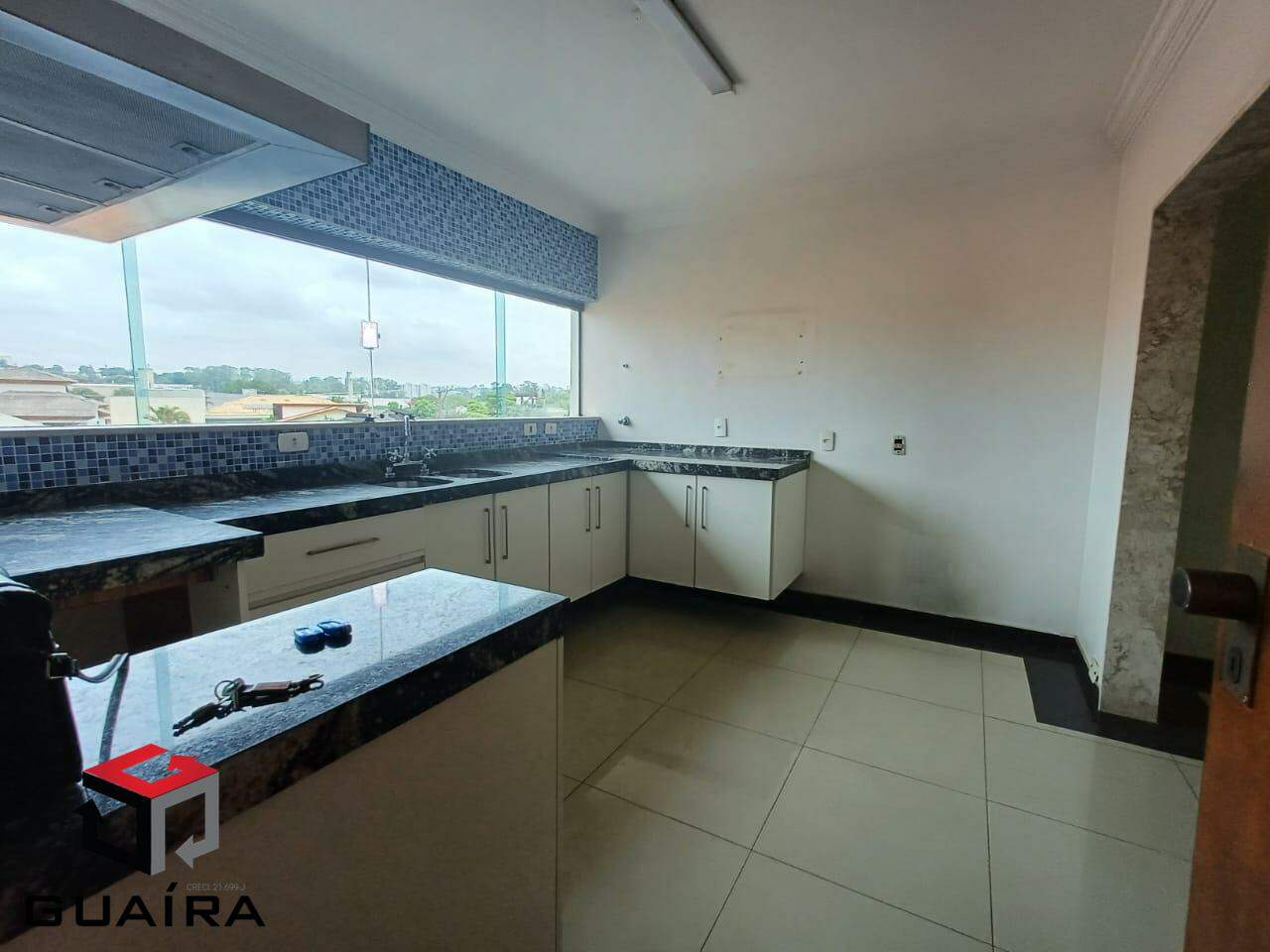 Apartamento para alugar com 4 quartos, 293m² - Foto 8