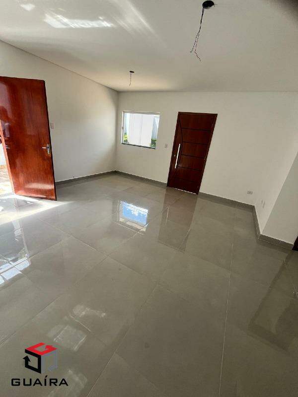 Sobrado à venda com 3 quartos, 90m² - Foto 1