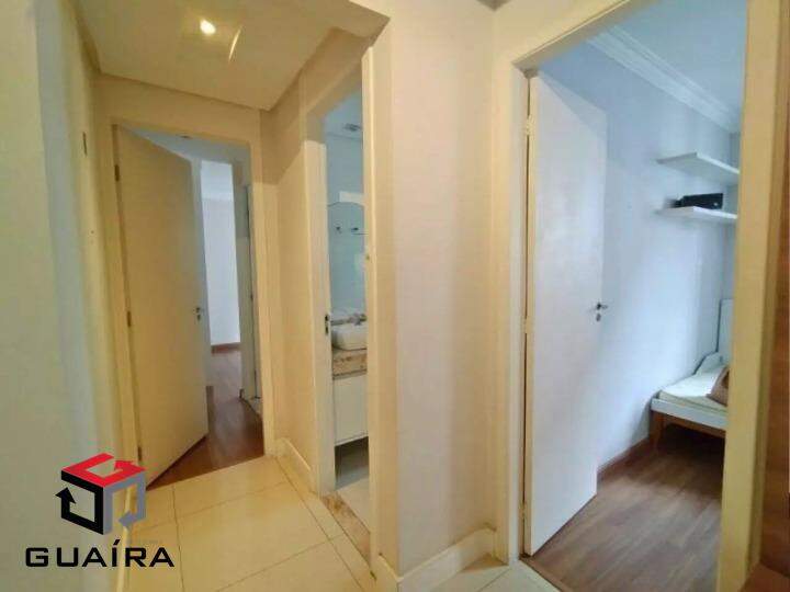 Apartamento para alugar com 2 quartos, 64m² - Foto 15