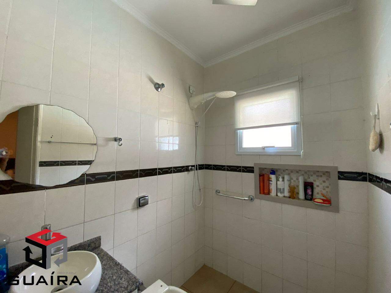 Casa para alugar com 3 quartos, 235m² - Foto 28