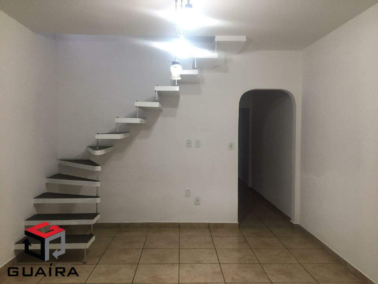 Sobrado à venda com 4 quartos, 143m² - Foto 1