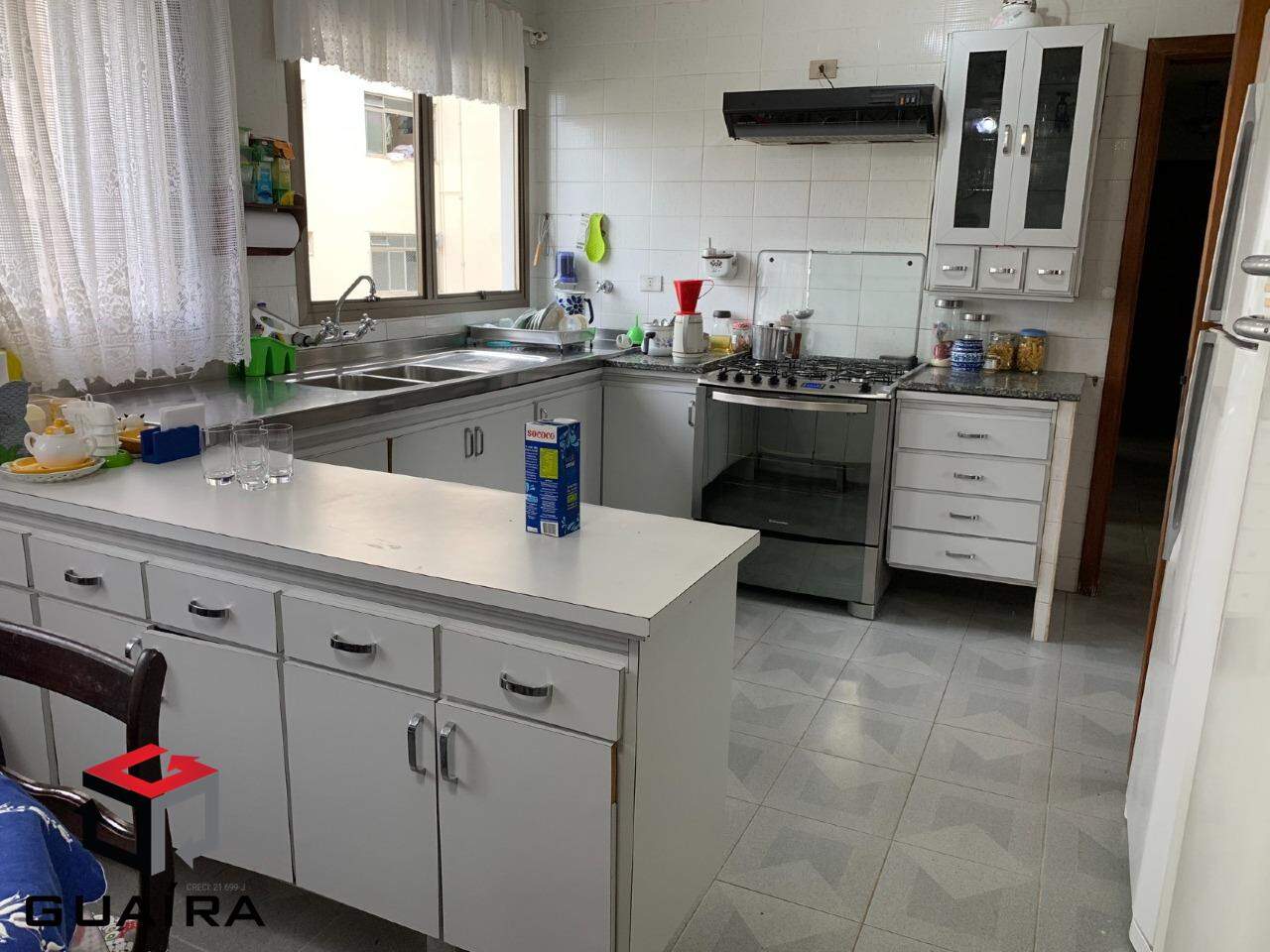 Apartamento à venda com 3 quartos, 190m² - Foto 6