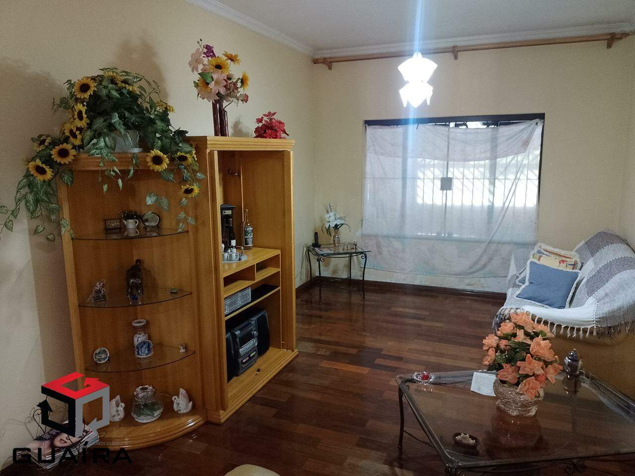 Sobrado à venda com 4 quartos, 180m² - Foto 1