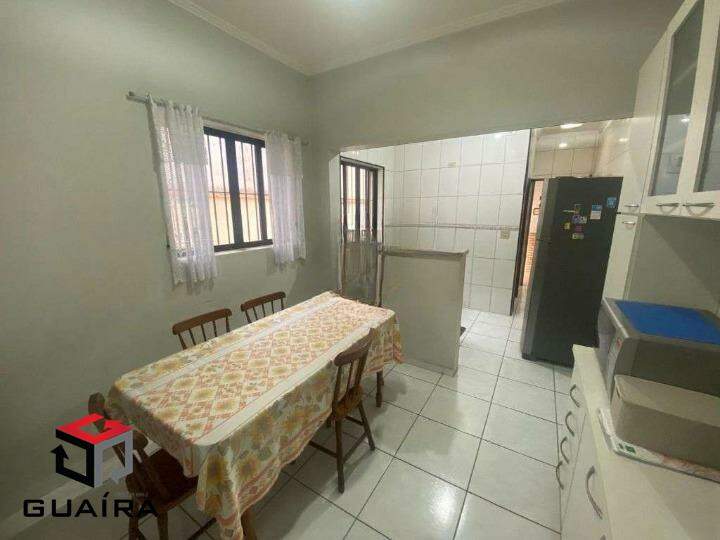 Sobrado à venda com 3 quartos, 210m² - Foto 4