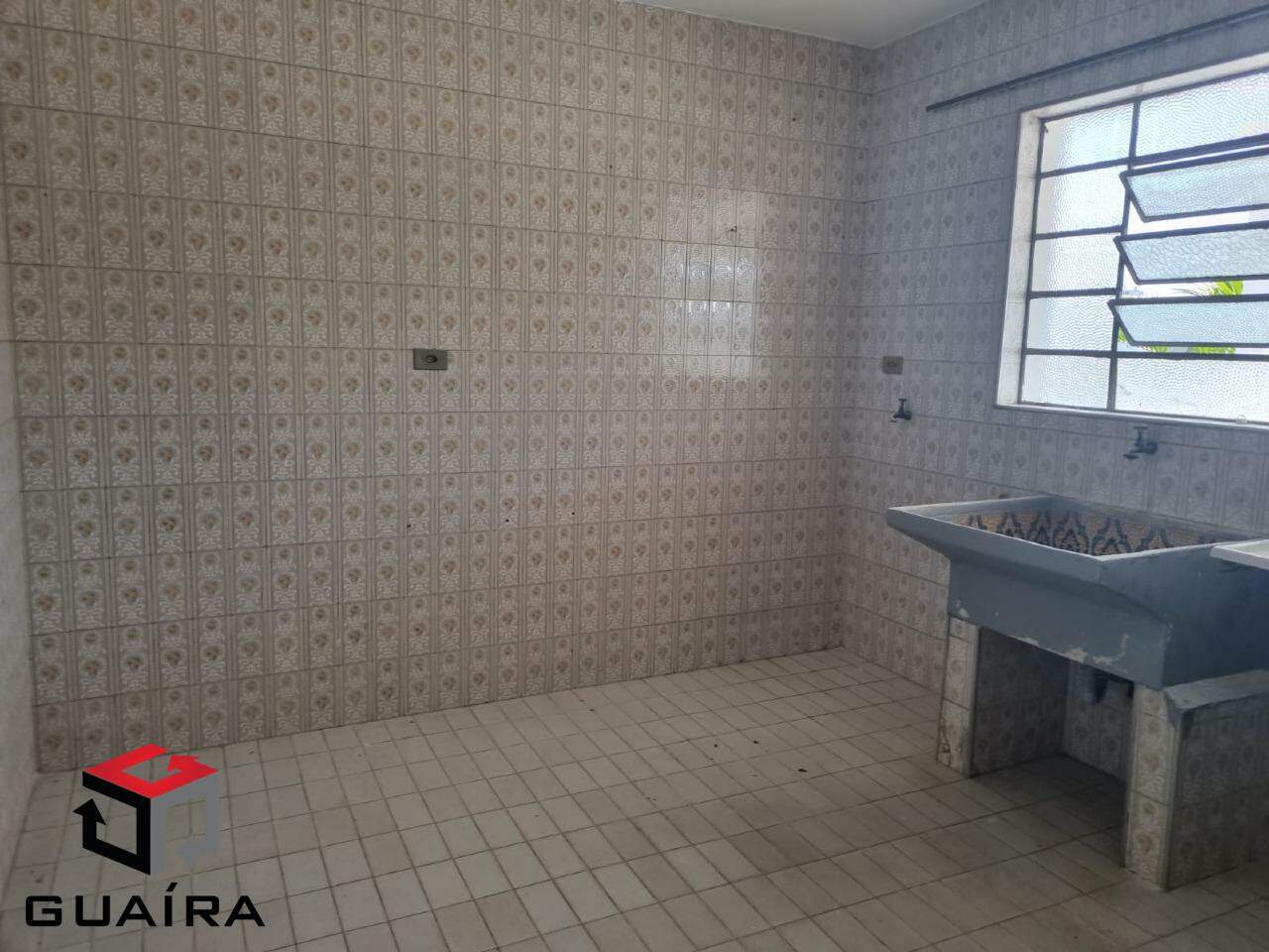 Casa para alugar com 5 quartos, 180m² - Foto 5