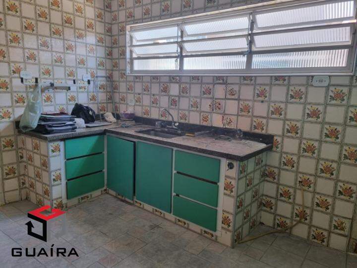 Casa para alugar com 5 quartos, 180m² - Foto 3