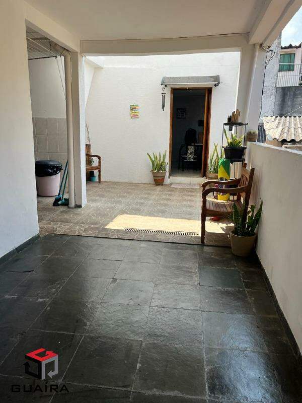 Sobrado à venda com 3 quartos, 200m² - Foto 6