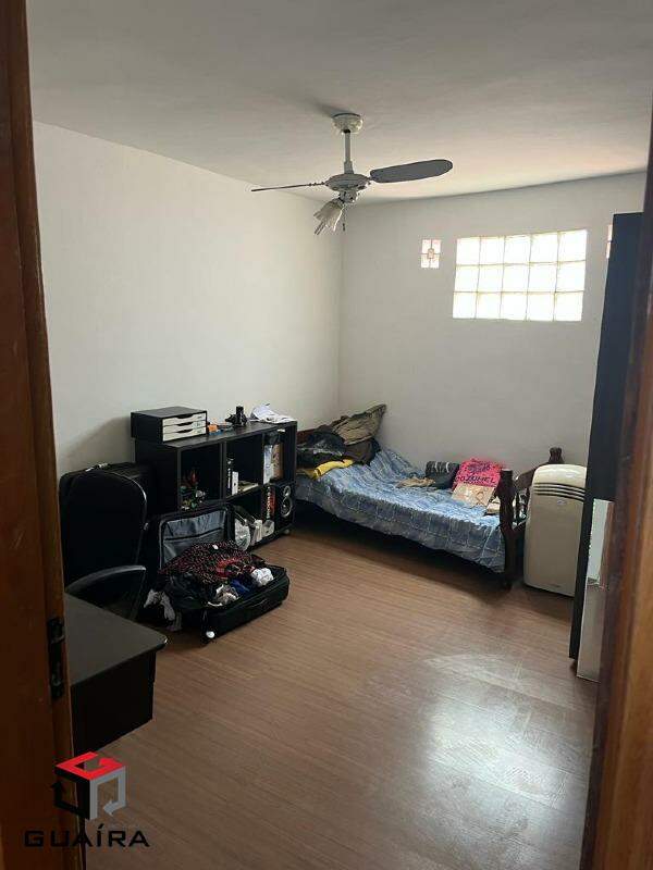 Sobrado à venda com 3 quartos, 200m² - Foto 17