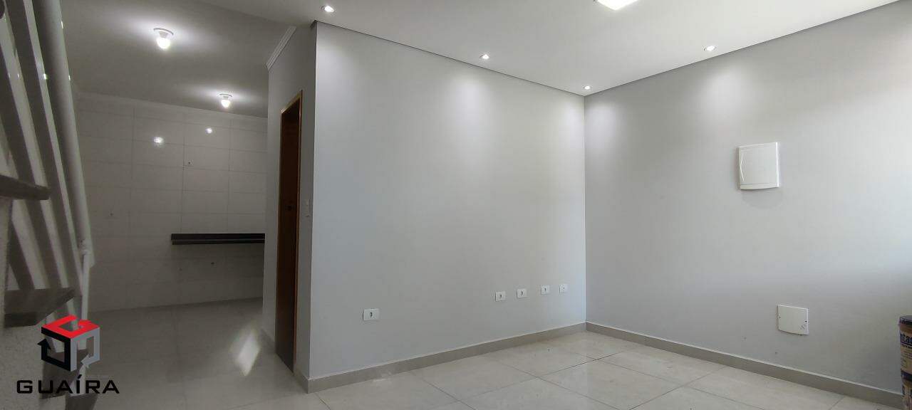 Sobrado à venda com 2 quartos, 154m² - Foto 4