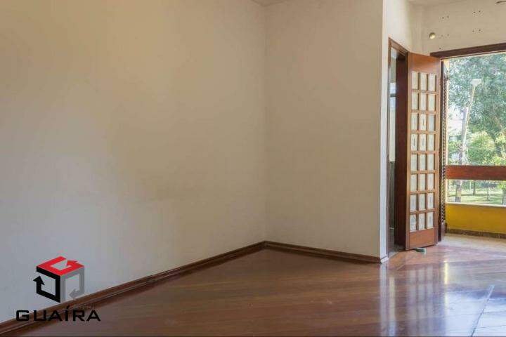 Sobrado à venda com 4 quartos, 298m² - Foto 13