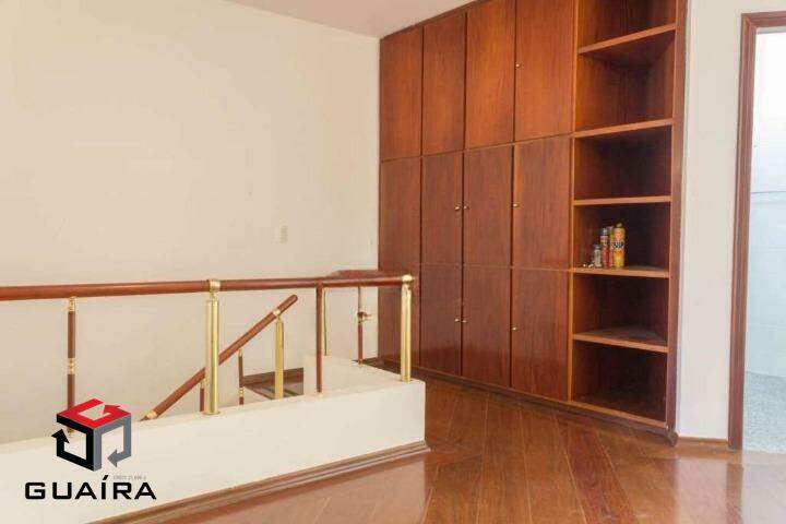 Sobrado à venda com 4 quartos, 298m² - Foto 22