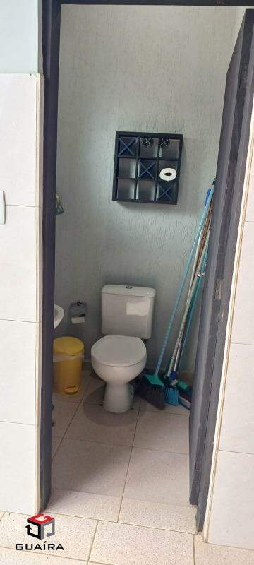 Sobrado à venda com 3 quartos, 210m² - Foto 22