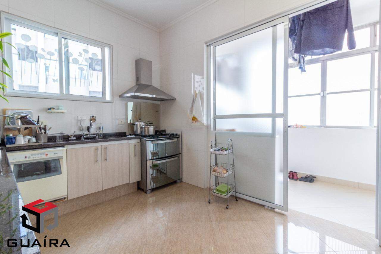 Apartamento à venda com 3 quartos, 257m² - Foto 6