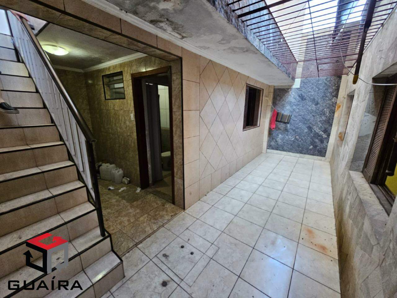 Sobrado à venda com 2 quartos, 198m² - Foto 11